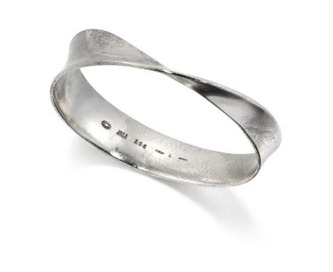 VIVIANNA TORUN BÜLOW-HÜBE FOR&nbsp;GEORG JENSEN - A DANISH SILVER MOBIUS BANGLE, no.206,&nbsp;of tapering loop form with a sl