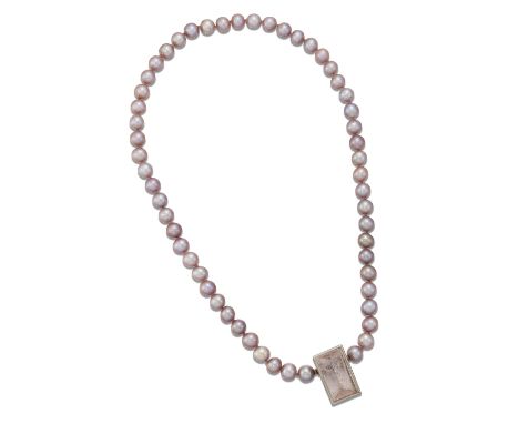 A CULTURED PEARL AND PINK TOPAZ NECKLACE, uniform pink cultured pearls knotted to a large baguette-cut pink topaz clasp, mark