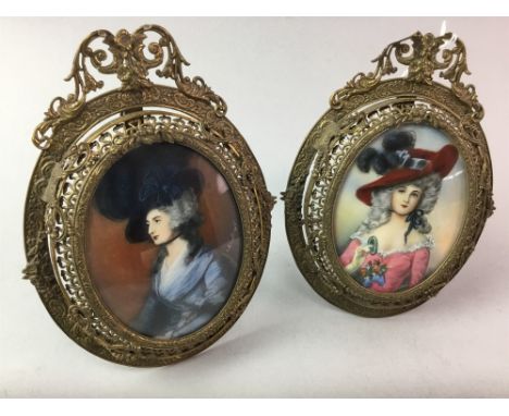 PAIR OF MINIATURE PORTRAIT PAINTINGS