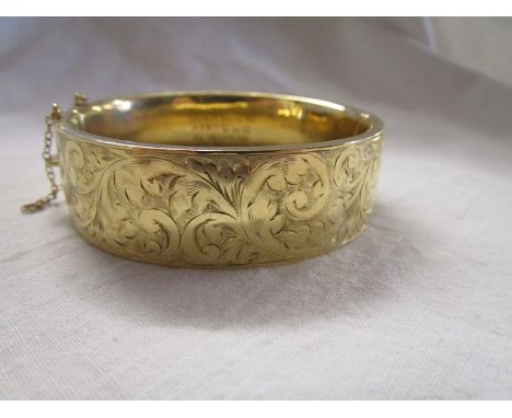 Gold bangle - Approx 25g