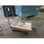 Peligro Lift Cart