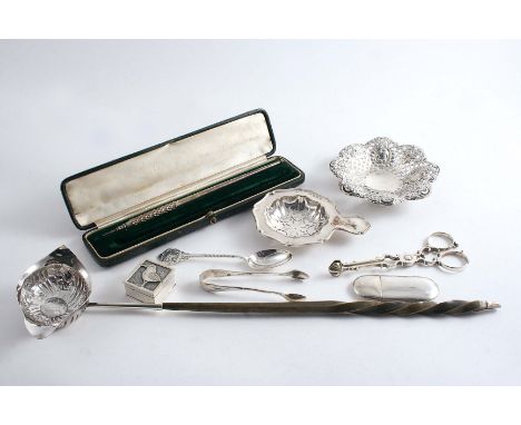 A MIXED LOT:- A pencil by Sampson Mordan & Co., engraved with the Royal Crown above the initial "H" (cased), a George III pun