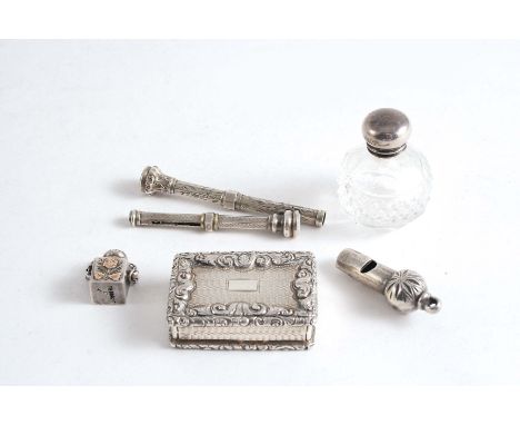 SMALL SILVER A William IV vinaigrette, engine turned with cast foliate borders by John Bettridge, Birmingham 1832, 3.5 cms, t