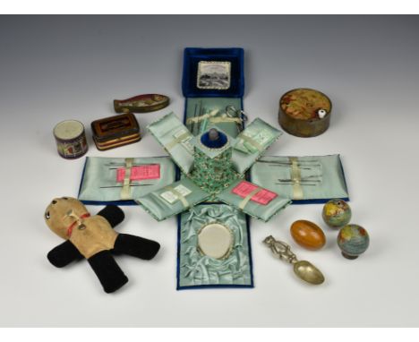 A collection of novelty and other antique and vintage collectables, to include a Victorian 'The Great Exhibition' souvenir se