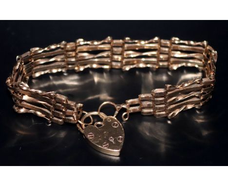 9ct Gold 5 Bar Gate Bracelet With 9ct Gold Heart Padlock, Fully Hallmarked, 9.5 Grams Weight 