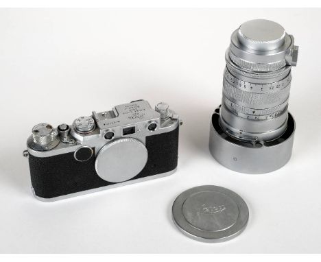 * Leica IIf rangefinder with Summarex 85mm f/1.5 chrome portrait lens. Leica IIf chrome rangefinder camera, Serial Number 654