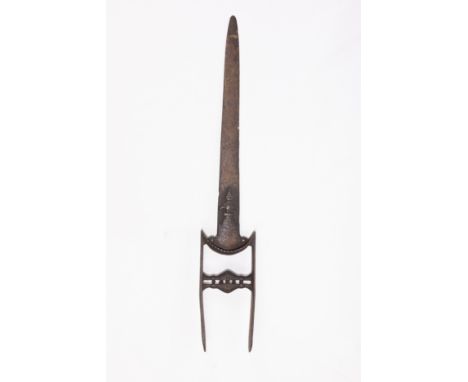 **NO RESERVE**An Indian Iron Katar Dagger with Pierced Grip, 19th Century.An iron katar dagger featuring a straight, double-e