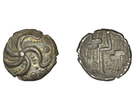 British Iron Age, DUROTRIGES, Uninscribed series, silver Quarter-Stater, Badbury Starfish type, five-armed starfish, pellets 