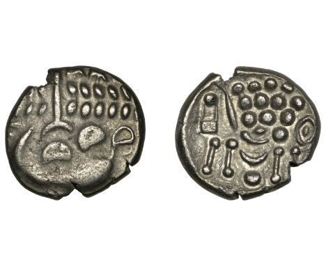 British Iron Age, DUROTRIGES, Uninscribed issues, silver Stater, disjointed head of Apollo, rev. disjointed horse left, 5.37g