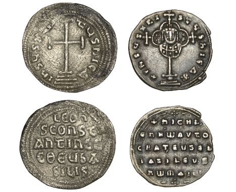 Nicephorus I (802-811), AR Miliaresion, Constantinople, cross crosslet set upon globe above two steps, facing bust of Nicepho