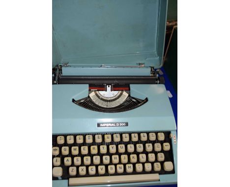 Vintage Imperial 200 cased typewriter