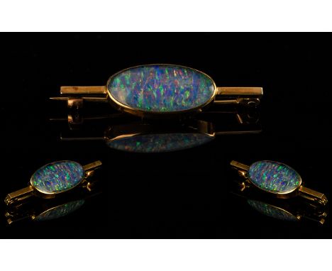 Antique Period Superb 9ct Gold Brooch, set with an oval shaped black opal, est.weight 3.5cts, marked 9ct, 1.5 inches (3.75cms