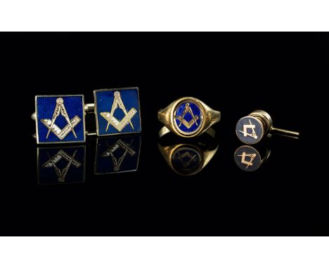 Gents 9ct Gold Masonic Ring, together with a 9ct tie pin and a pair of gold plated cuff links.