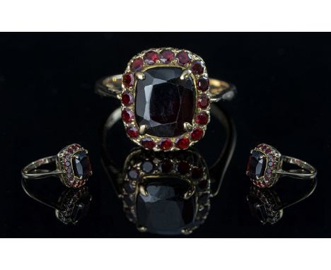 Antique Period Attractive Ladies 9ct Gold Garnet Set Ring - Garnets of Good Colour (Fire REd) Ring Size (N.5) Shank and setti