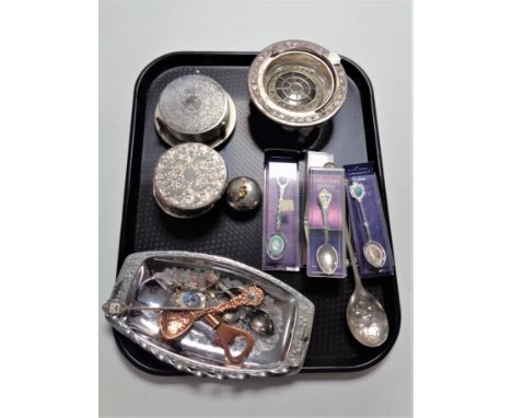 A tray of plated wares - crested spoons, coasters etc 
