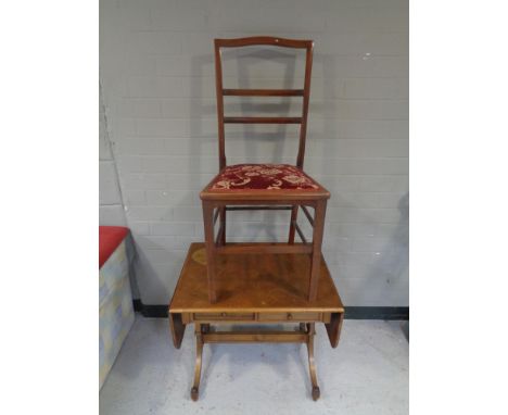 An Edwardian mahogany bedroom chair together with a sofa coffee table, fitted two drawers. 