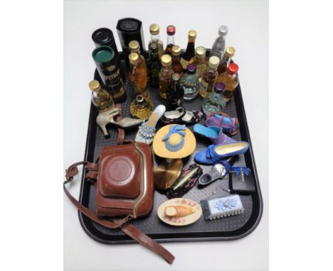 A tray of alcohol miniatures mainly whisky to include Isle of Jura, Bushmills, etc and novelty trinket boxes, shoes and a vin