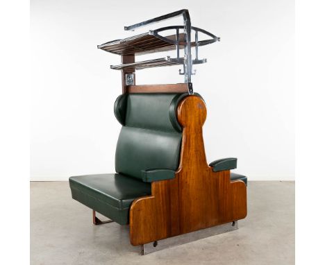 Henry VAN DE VELDE (1863-1957) 'Train Bench'&nbsp;Solid wood, chromed metal and imitation leather.&nbsp;A copy of this coupé 