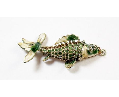 A Chinese yellow metal and enamel articulated koi carp pendant, 5cm