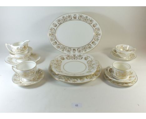 A Coalport Allegro dinner service comprising: twelve 6" plates, six 8" plates, six 10.5" plates, one oval plate 13 x 10.5", o