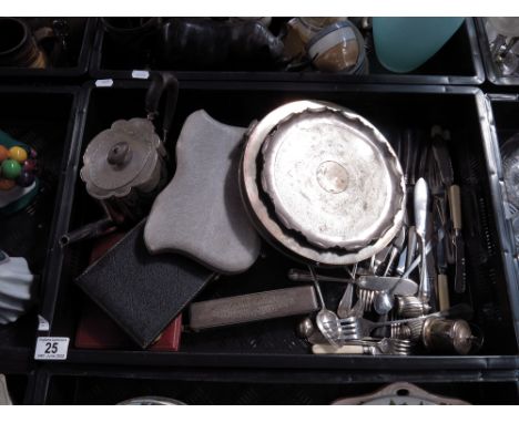 A collection of silver and plated ware, silver including two part teaspoon sets, London 1916 and Sheffield 1960, a mustard po