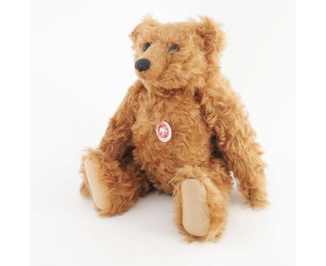 A Steiff reproduction Bear 28 PB 1904, boxed with certificate