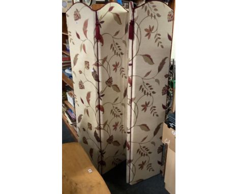 MODERN 4 FOLD SCREEN WITH WILLIAM MORRIS STYLE FABRIC