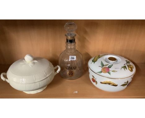 ROYAL WORCESTER EVESHAM TUREEN, ANOTHER UNMARKED TUREEN &amp; JACK DANIELS CARAFE
