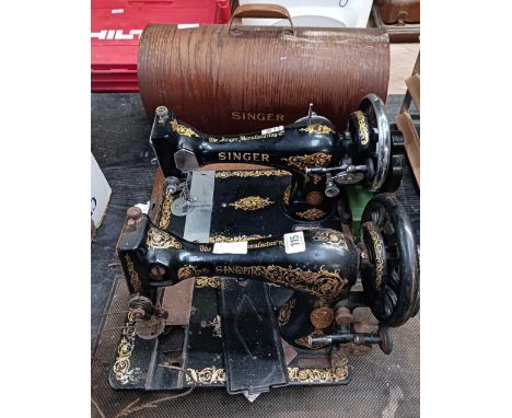 2 VINTAGE SINGER SEWING MACHINES, 1 WITH CASE