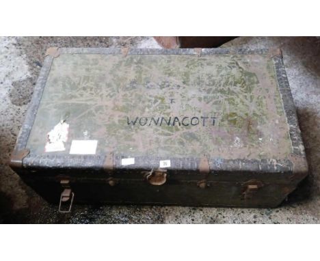 VINTAGE TRAVEL TRUNK