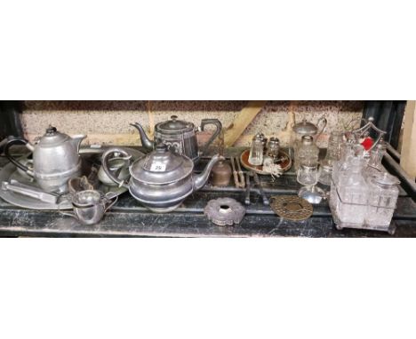 SHELF OF MISC PEWTER &amp; OTHER METALWARE INCL; CRUET'S &amp; NUT CRACKERS