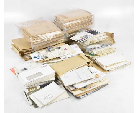 GREAT BRITAIN; 1960s-80s large accumulation in envelopes with mint sets, First Day Covers, etc, some dealer envelopes with Co
