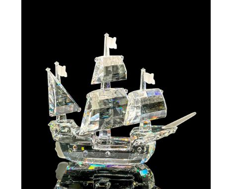 Sparkling faceted clear crystal figure of the largest of the three ships used by Christopher Columbus in his first voyage acr