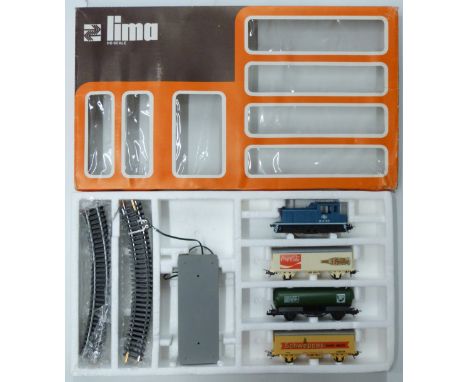 Lima 00 gauge model railway Dock Shunter train set, 8614, in original display box.&nbsp;