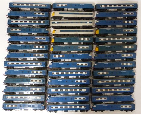 Forty Tri-ang and Hornby 00 gauge model railway The Blue Pullman Power cars, Trailer cars and coaches.&nbsp;