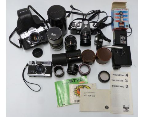 Fujica Half 1.9 camera, Asahi Pentax Spotmatic SLR camera with Super-Takumar 1:1.8/55, Vivitar 35mm 1:1.9 and Sun 60-135mm f: