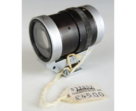 Tewe variable viewfinder for 35-200mm camera lenses