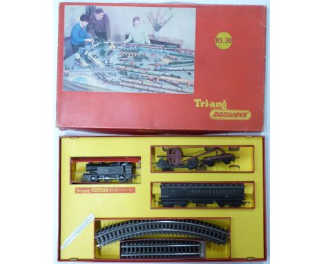 Tri-ang 00 gauge model railway Breakdown train set, RS.30, in original box.&nbsp;