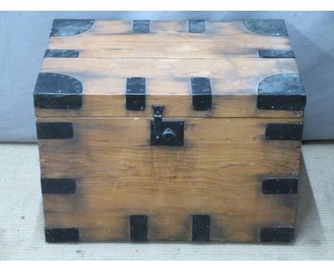 A metal bound pine travelling box / trunk, W62 x D40 x H42cm