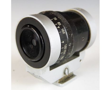 Tewe variable viewfinder for 35-180mm camera lenses