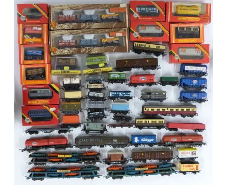 Fifty-two Hornby, Hornby Dublo, Tri-ang, Bachmann and similar&nbsp;00 gauge model railway wagons, vans and wagon sets includi
