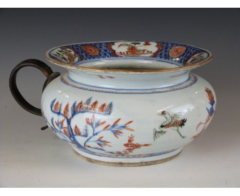 A 17th/18thC Chinese ceramic vessel with Imari decoration and later fitted handle, H11cm, diameter 22cm