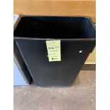 Poubelle noire 23 gallons