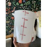 Lot de 12 bacs à mesurer 4 qt - avec couvercles