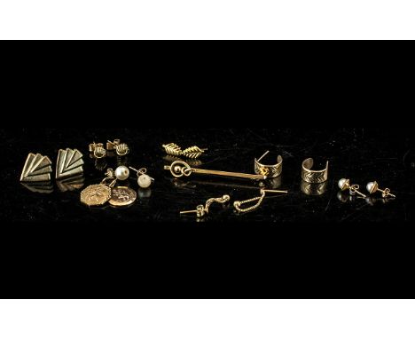 Small Collection of Gold Items, comprising two small 9ct St Christopher medallions, a pair of 9ct gold knot earrings for pier