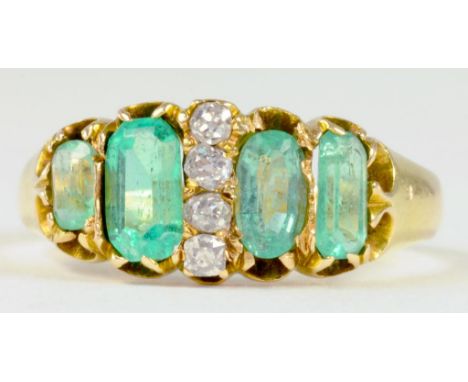 AN EMERALD AND DIAMOND RING IN GOLD, MARKED 18CT, 2.9G