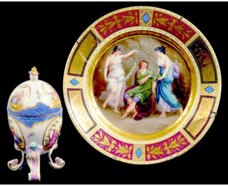 A VIENNA STYLE CABINET PLATE PAINTED WITH A GROUP OF THREE CLASSICAL FIGURES IN RAISED GILT AND CLARET PANELLED BORDER, CIRCA