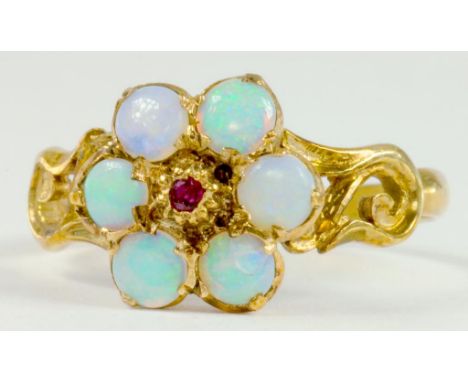 A RUBY AND OPAL CLUSTER RING IN GOLD, 2.5G GROSS