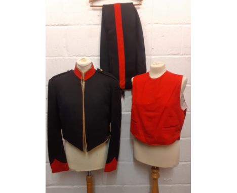 A vintage British Army mess uniform. Location:Rail 