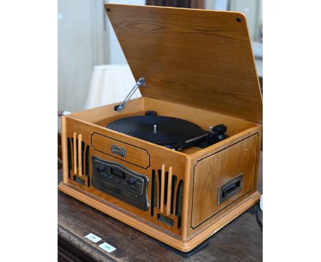 A Daklin museum series model 9808 retro CD and record player 